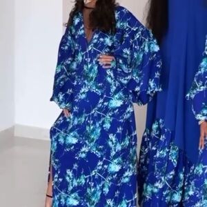 Elegant Blue Floral Maxi Dress